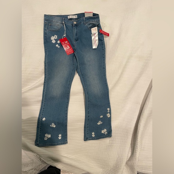 Women's Blue Boot Cut Jeans with Floral Embroidery (size 16) - Picture 12 of 12